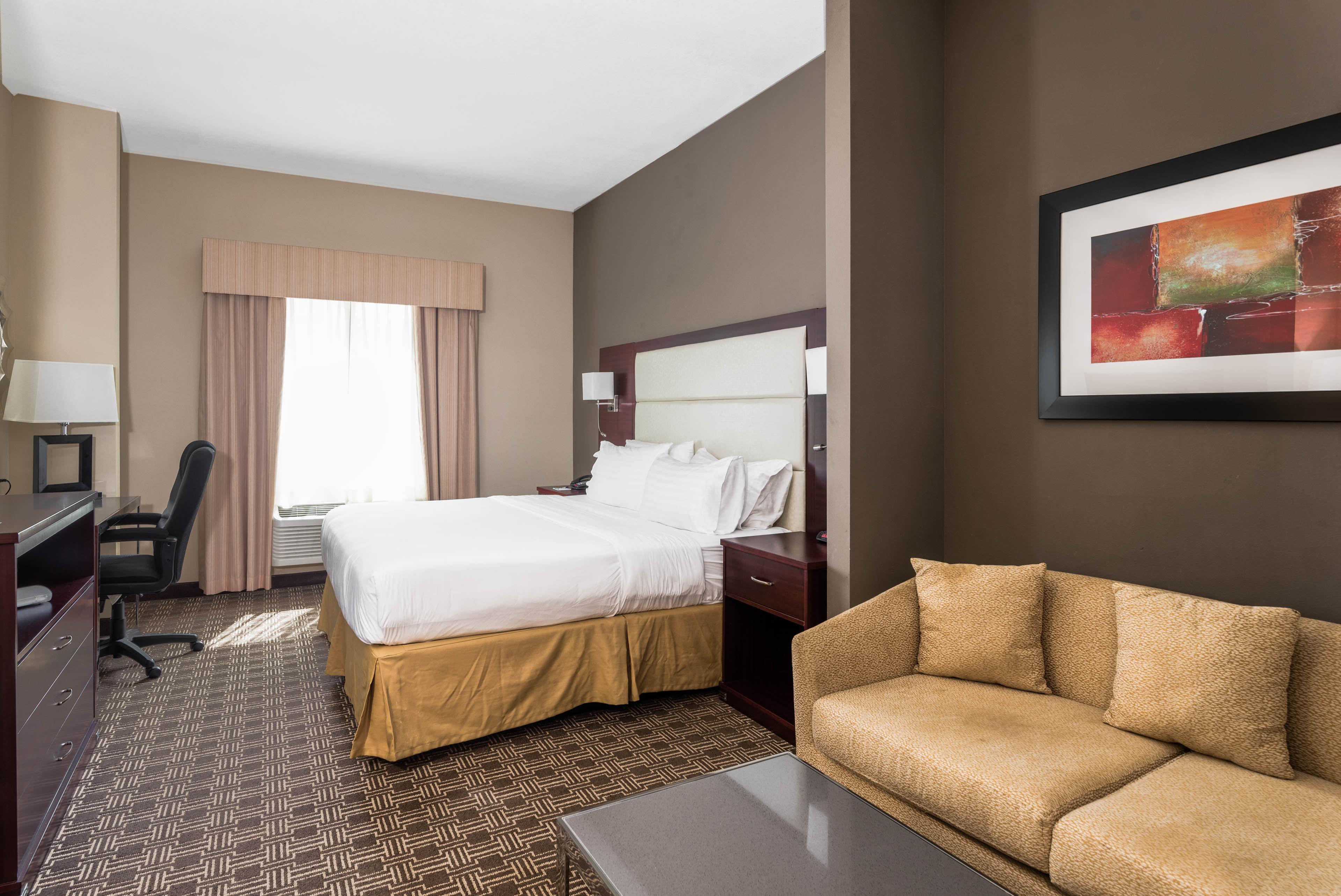 Holiday Inn Express & Suites Lantana By Ihg Exterior foto